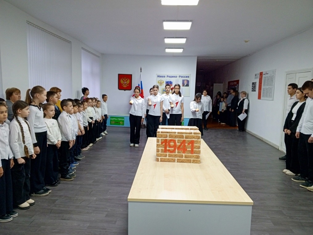 Линейка открытия Месячника оборонно-массовой и спортивной работы.